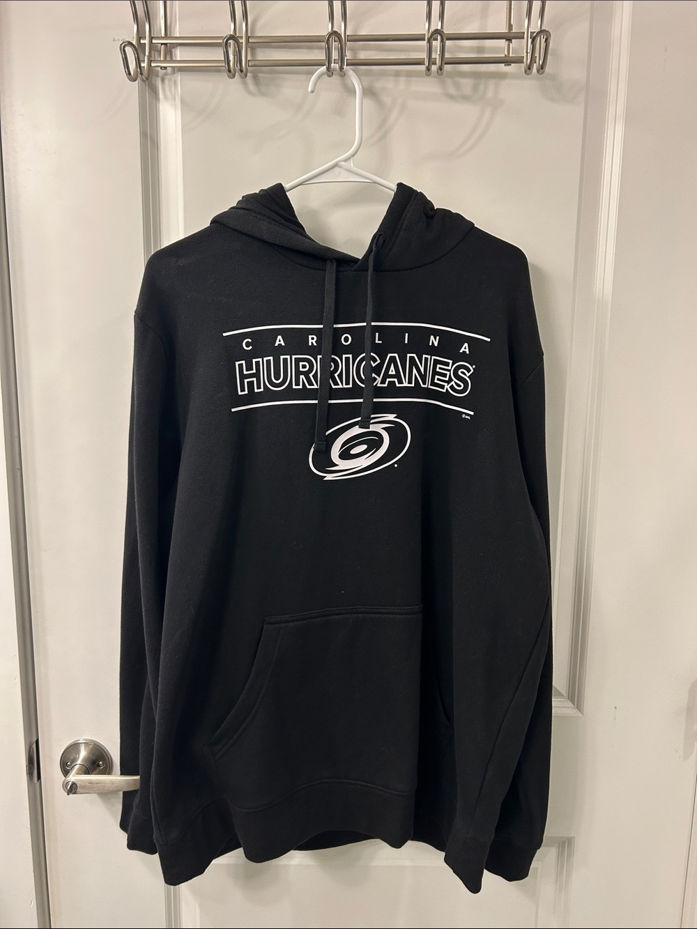 Men’s Carolina Hurricanes Black and White Hoodie (L)